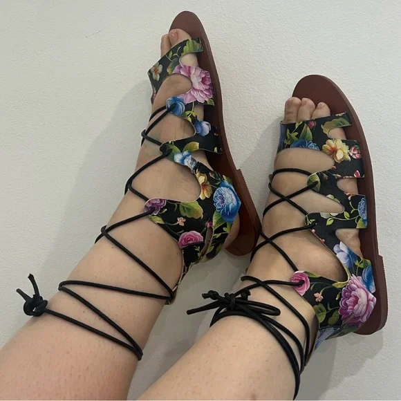 WOMENS BLACK FLOWER FLORAL FASHION LACE UP SANDALS CUT OUT HOT SPRING SUMMER